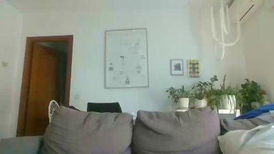 hotreds webcam model stream image