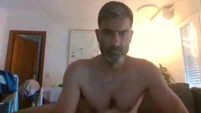 hotreds webcam model stream image