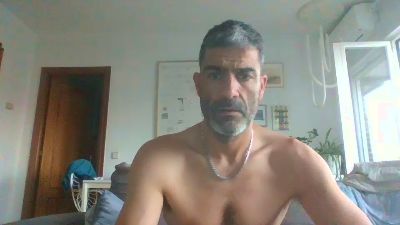 hotreds webcam model stream image