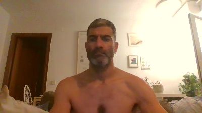 hotreds webcam cam4 model stream image