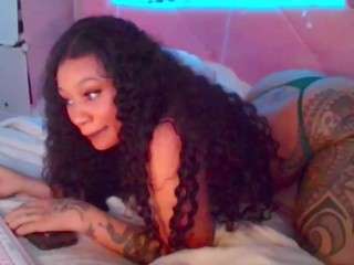 hawaiiancakes webcam model stream image