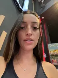 BelleLouiseVp webcam stripchat model stream image