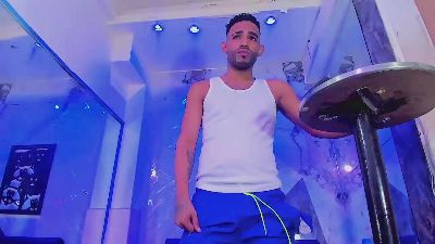 dominic_max1 webcam cam4 model stream image