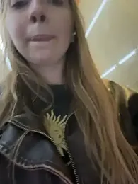 Sunny___Bunny webcam model stream image