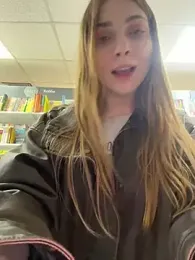 Sunny___Bunny webcam stripchat model stream image