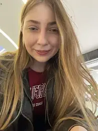 Sunny___Bunny webcam stripchat model stream image