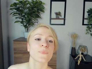 elenoramowatt webcam model stream image