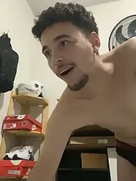 walaffeee webcam model stream image