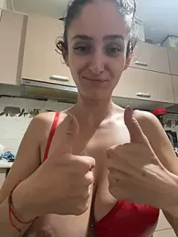 Almmaxxxx webcam model stream image
