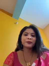 RedQQueen webcam model stream image