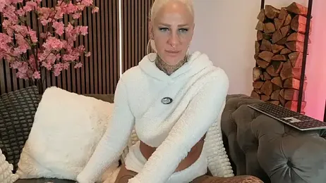 Lara-CumKitten webcam preview