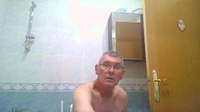 quique185bcn webcam model stream image