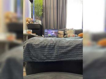 cool-party webcam model stream image