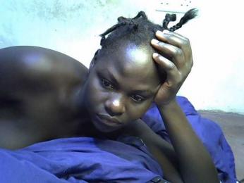 African-qeen1 webcam model stream image