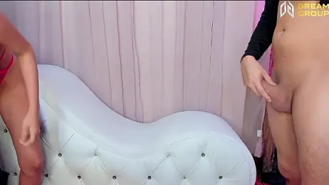 Yourslust_ webcam model stream image