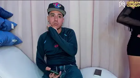 Yourslust_ webcam model stream image