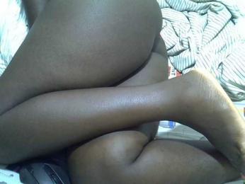 Bubblybooty webcam bongacams model stream image