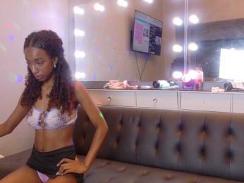 FarianaJulie webcam bongacams model stream image