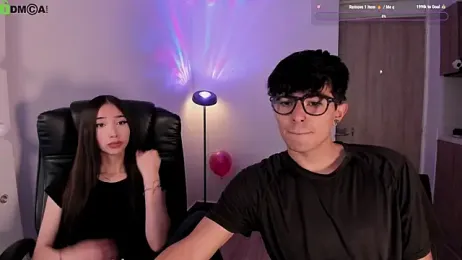 Mikeyvioleta_ webcam stripchat model stream image