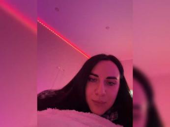 YURIEVNA13 webcam bongacams model stream image