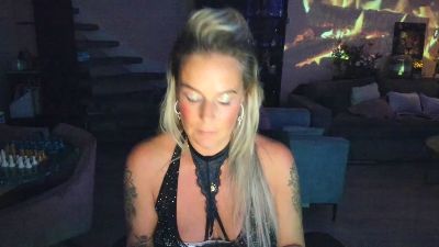 MrsAurora webcam model stream image
