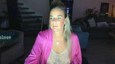 MrsAurora webcam model stream image