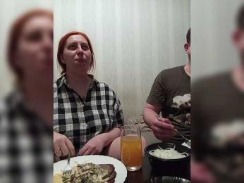 Madcouple webcam model stream image