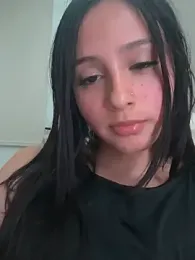 HeliDoll webcam model stream image