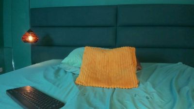 DevineSimone webcam cam4 model stream image