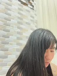 kim_monti webcam model stream image