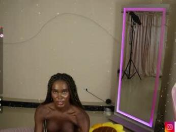 luanarisque webcam chaturbate model stream image