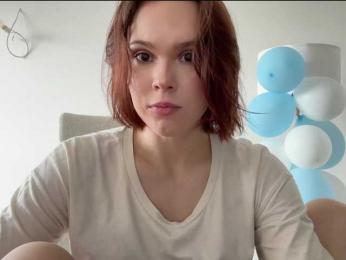 StacyLuxxe webcam model stream image