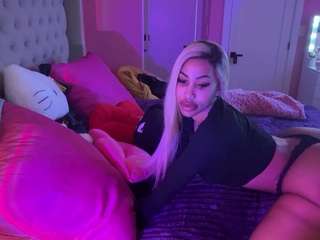katt-leya webcam camsoda model stream image