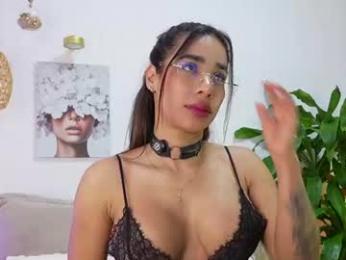 katiecruz_ webcam model stream image