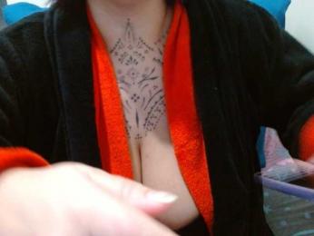 Lilithfire webcam model stream image