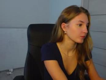 agelina_summer webcam model stream image