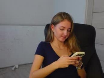 agelina_summer webcam model stream image