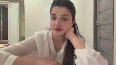LizPabelick webcam model stream image