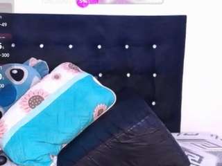 black-rosse webcam model stream image