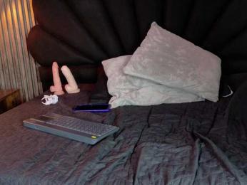 Violetrosee webcam model stream image