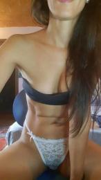 Luisa740 webcam cam4 model stream image