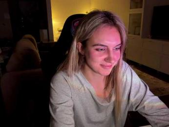 MissyKissy webcam model stream image