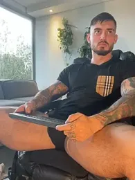 DimitriSullivan_ webcam model stream image