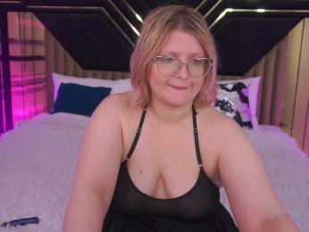 KiraKolobok webcam model stream image