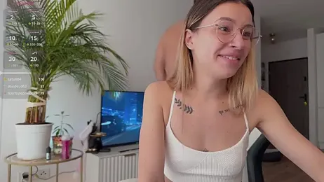 reallove_x webcam model stream image