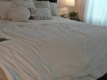 lacii_lo webcam model stream image