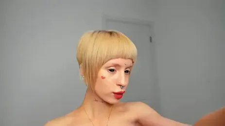 FlowerOfSin2001 webcam model stream image