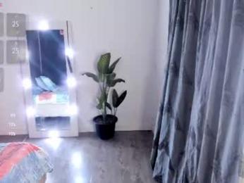 valen_thompson webcam model stream image