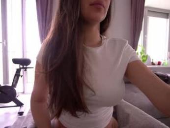 innocentemmy webcam chaturbate model stream image