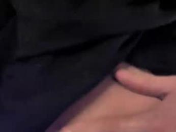 mr_th0m webcam model stream image